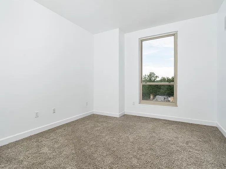 2626 Peachtree Rd NW #1008 — Photo 21