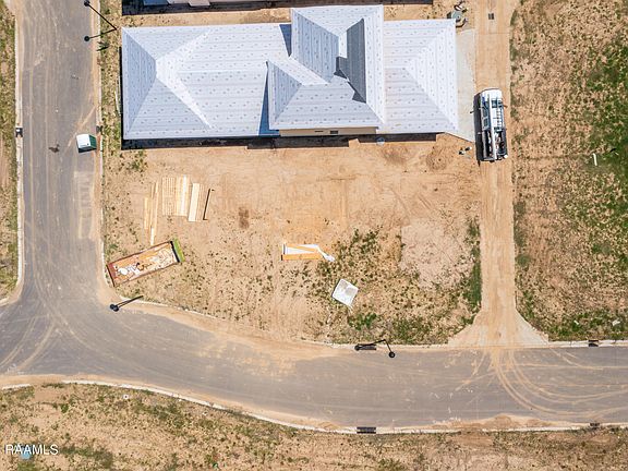 2nd image of 209 Porch View Ln