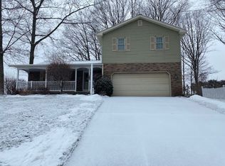 2310 Pepper Tree Dr, Erie, PA 16510