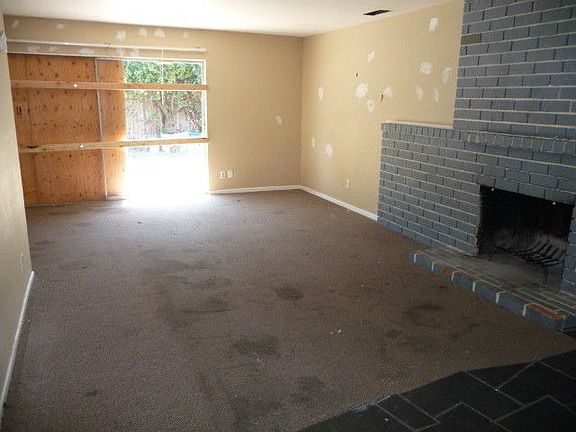 2nd image of 3953 Maricopa Dr