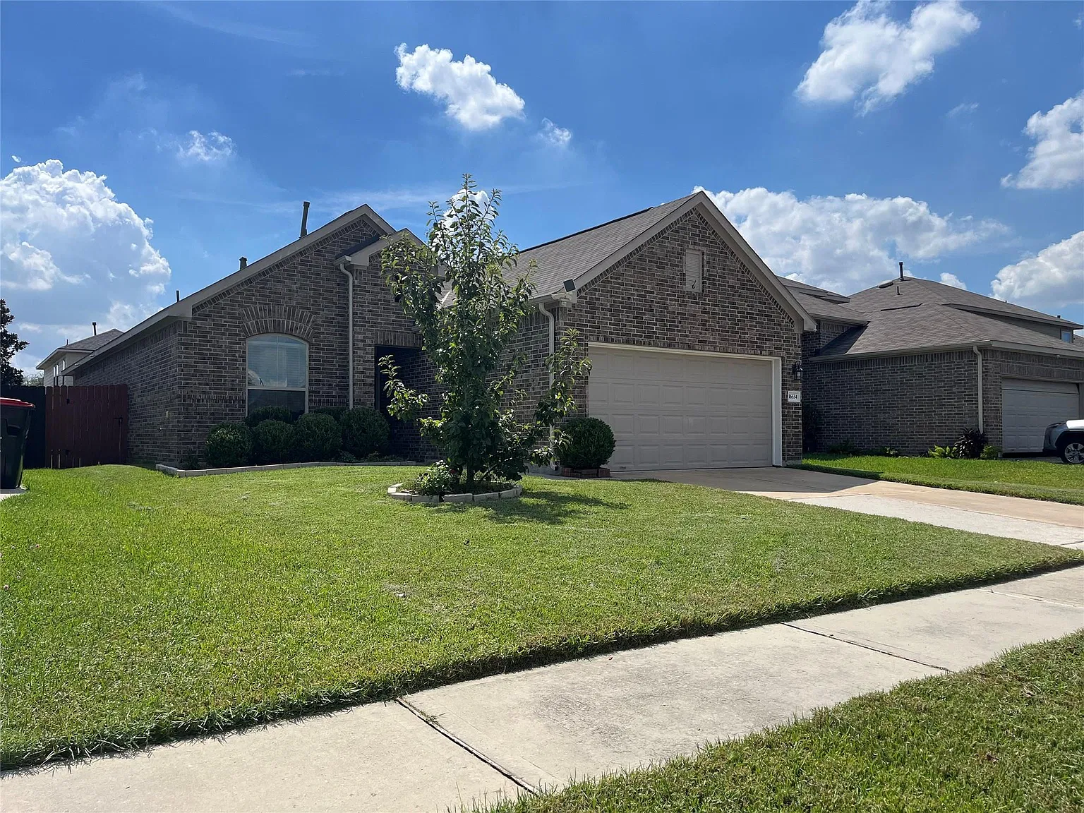 4 bed, 3.0 bath, 1732 sqft, $2,250 — Photo 3