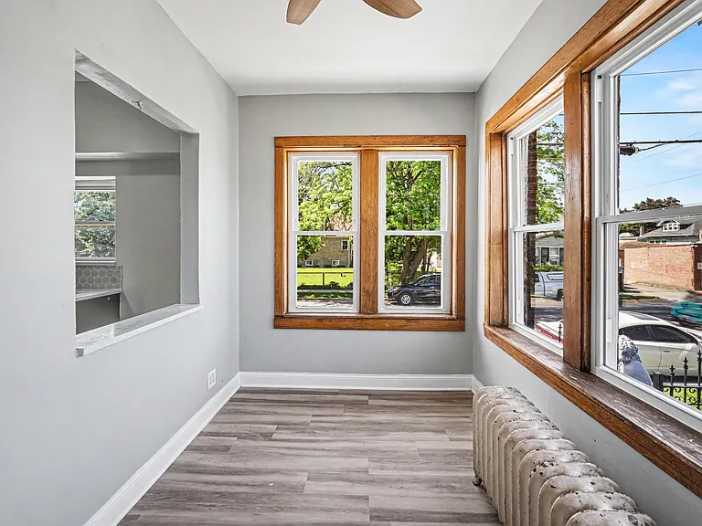 1542 S 60th Ct — Photo 12