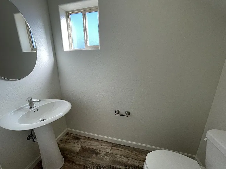3241 N Constance Dr — Photo 9
