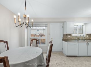 210 Carlyle Dr #12, London, ON N5V 3M9