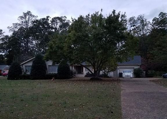 2nd image of 7 Wenley Cir