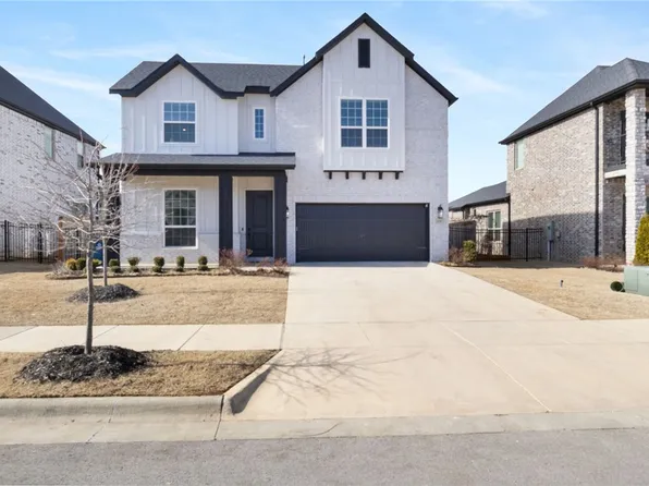 5000 SW Bedford Rd, Bentonville, AR 72713