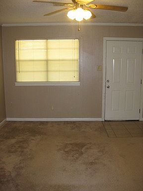 5th image of 1501 Phillip Dr