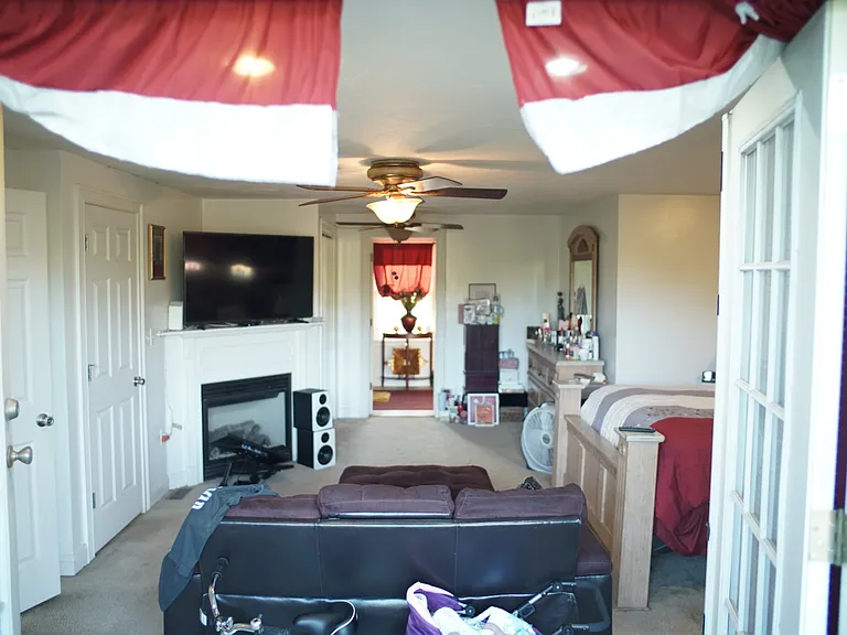 8 Beechwood St #2 — Photo 23