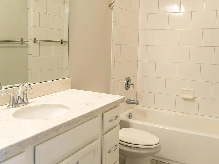 1011 Lychee Ct — Photo 14