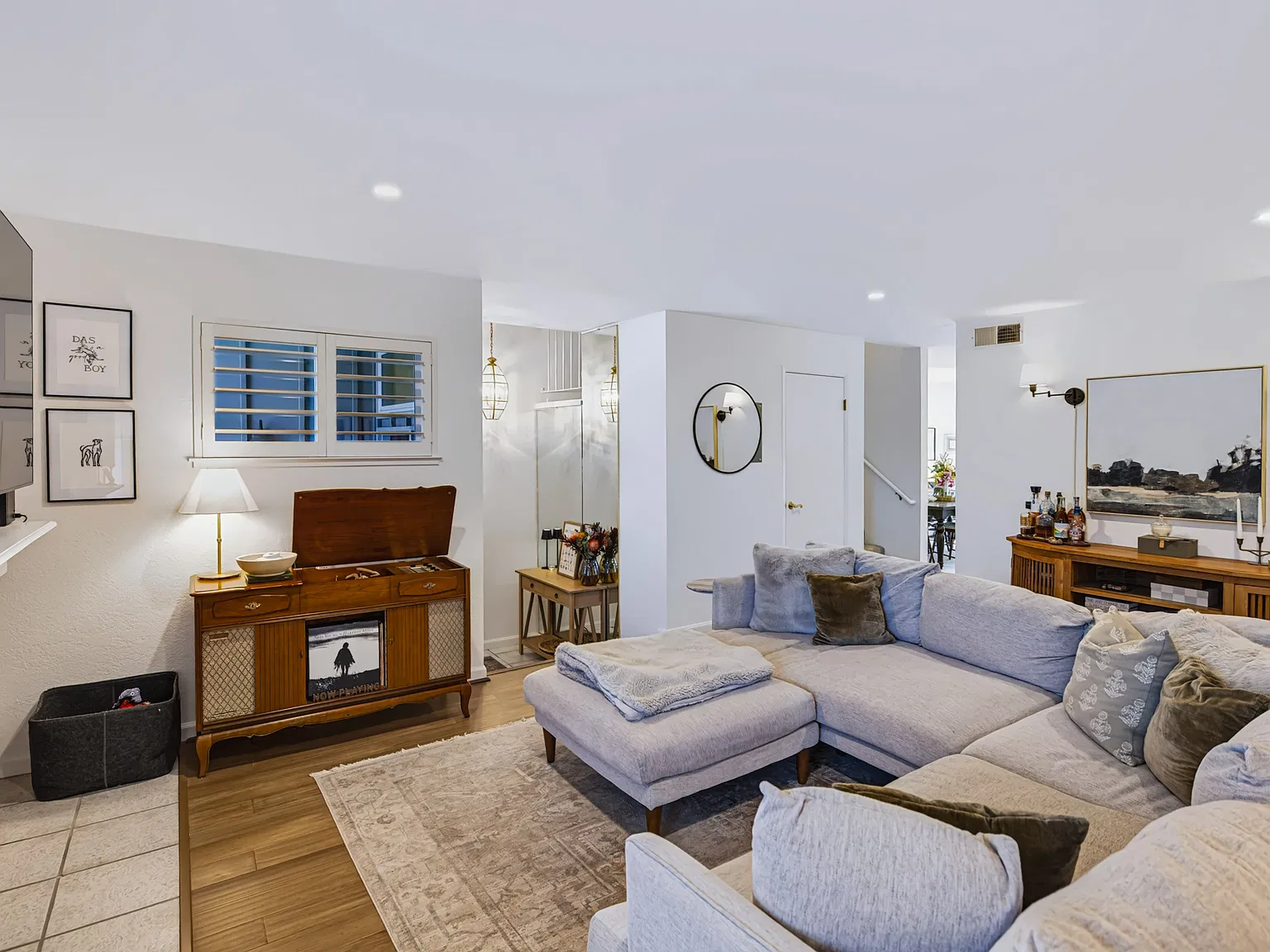 3 bed, 2.5 bath, 1488 sqft, $4,350 — Photo 3
