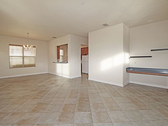 3rd image of 1450 Reunion Blvd