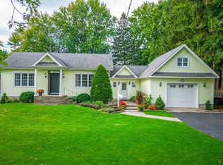 252 Pine Cove Rd, Burlington, ON L7N1W2