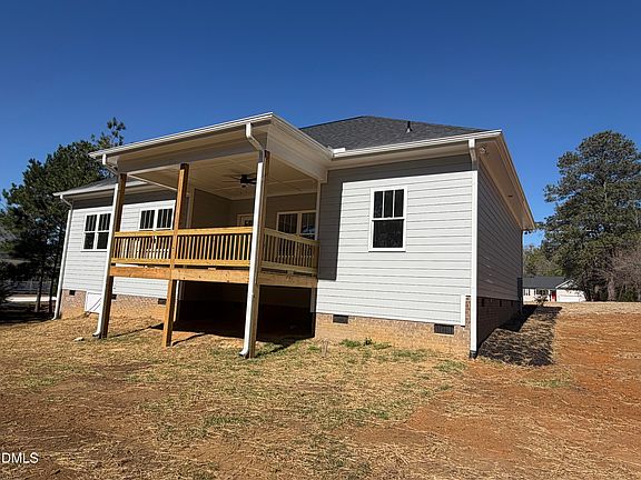 3rd image of 225 Parker Rd