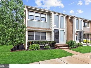 41 Viburnum Ln, Mount Laurel, NJ 08054