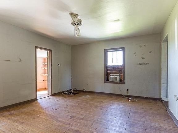 4th image of 38247 Bounty Ln