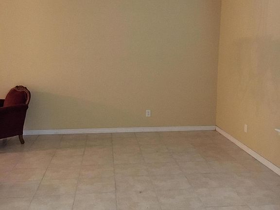5th image of 2348 Sandalwood Pl
