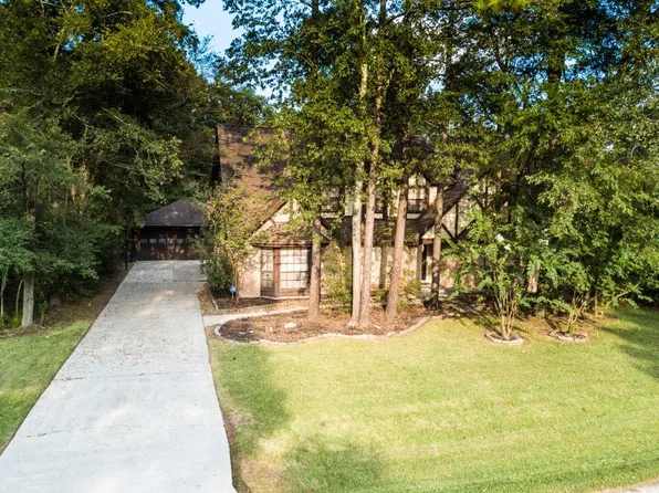 4 Falling Star Rd, The Woodlands, TX 77381