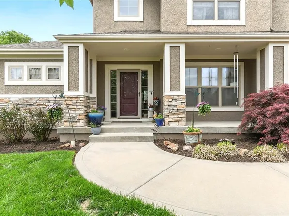 1917 SW Sage Canyon Rd, Lees Summit, MO 64082