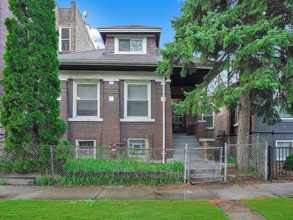 1st image of 3023 W Ainslie St