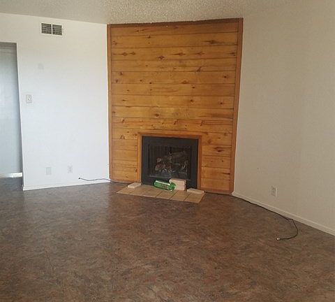 2nd image of 406 SE 6th St APT B