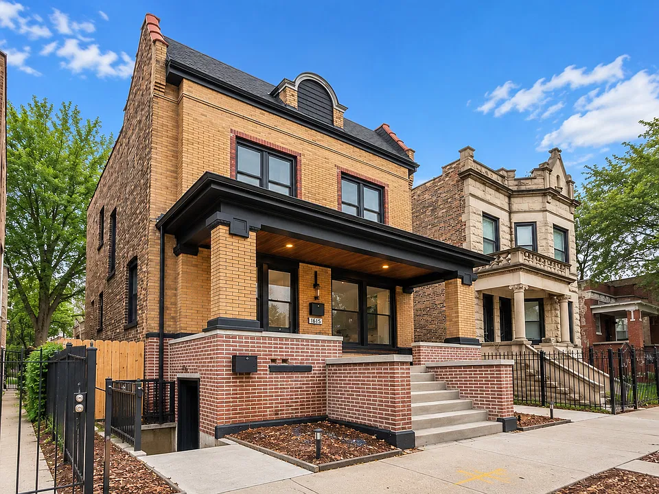 1615 S Trumbull Ave #1