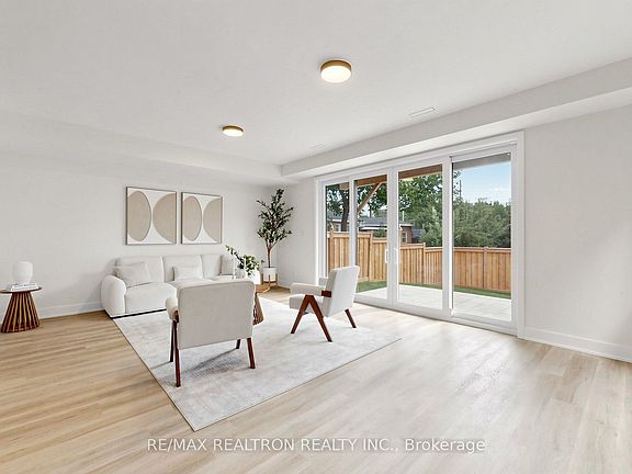 3rd image of 132 Dunbar Rd