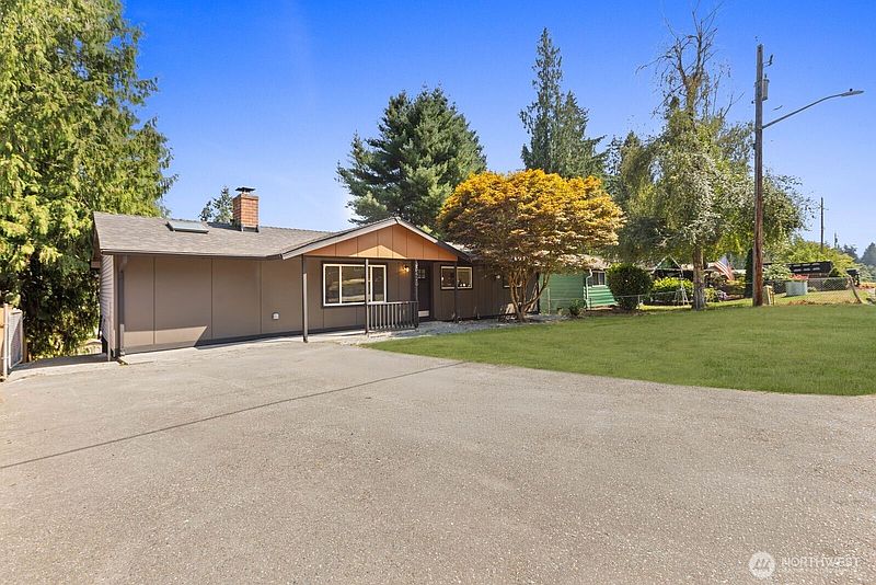 2nd image of 30420 2nd Avenue S