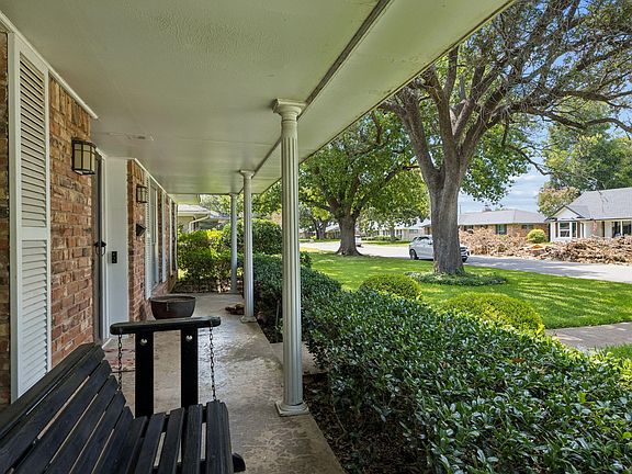 4th image of 3240 Chapel Downs Dr