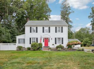 237 Forest Ave, Paramus, NJ 07652