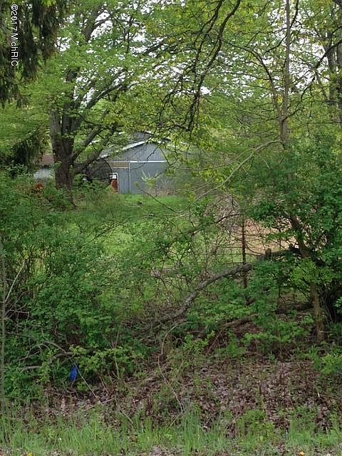 2nd image of 6922 Harbert Rd