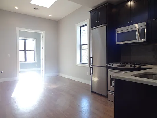 Rented by Lofts and Flats LLC | media 22