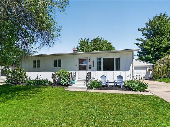 5th image of 1926 Scott Ln