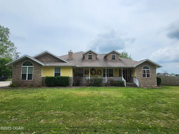 202 W Santee St, Wheaton, MO 64874