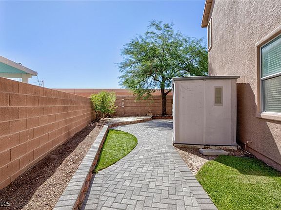 4th image of 4233 Buteo Ln