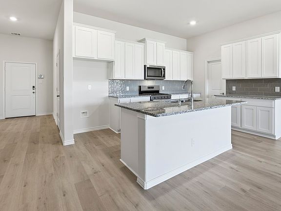 4th image of 7074 Bison Creek Ln