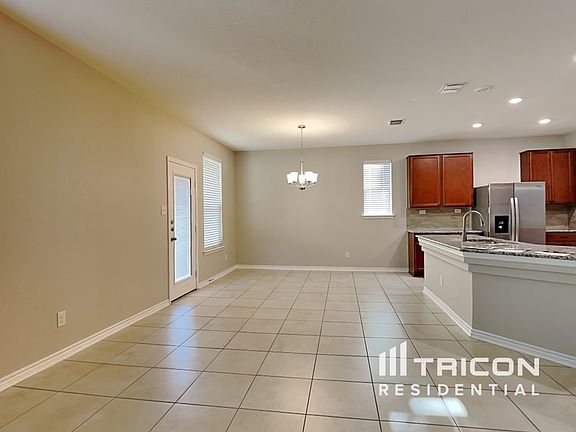 3rd image of 1306 Hawk Ct