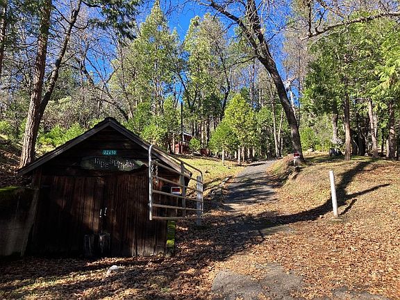 2nd image of 22650 Fuller Rd