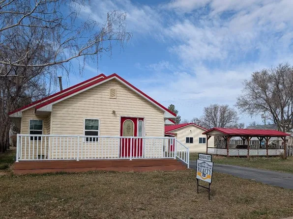 532 S 4th Ave W, Malta, MT 59538