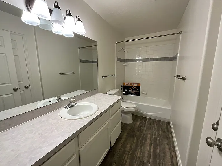 2888 N 1050 E — Photo 16