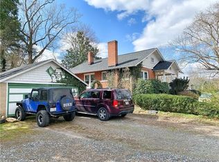 913 Carolina St SE, Valdese, NC 28690
