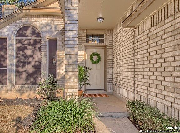 3rd image of 1133 Mossy Ln