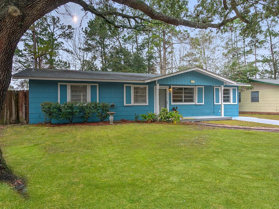 1st image of 202 Linda Dr