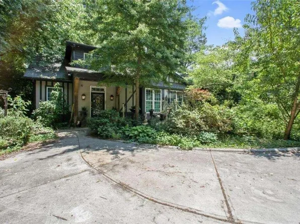 1054 Beech Haven Rd NE, Atlanta, GA 30324