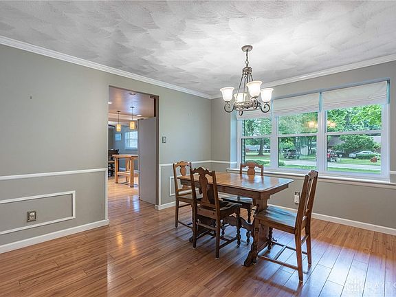 5th image of 1545 Kensington Dr