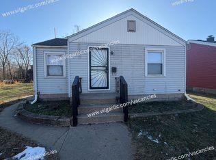 1117 W 2nd Ave, Gary, IN 46402