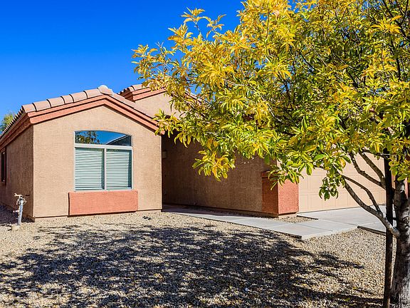 2nd image of 4061 E Lushfield Dr