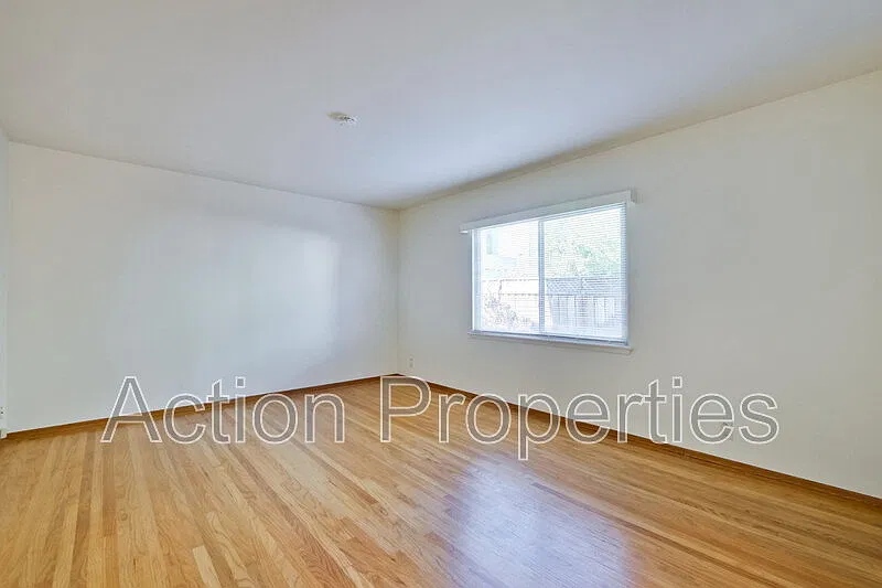1 bed, 1.0 bath, 652 sqft, $2,995 — Photo 4
