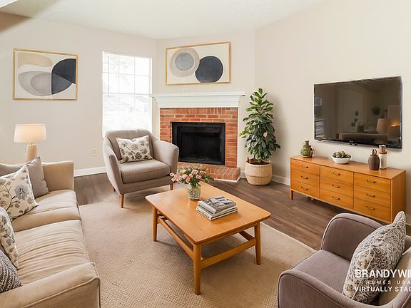 4th image of 1228 Mill Lake Cir