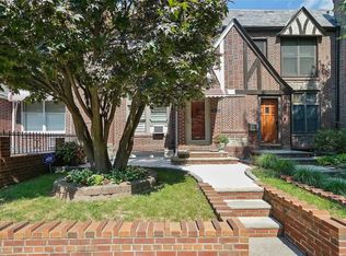 88-53 Rutledge Ave, Ridgewood, NY 11385