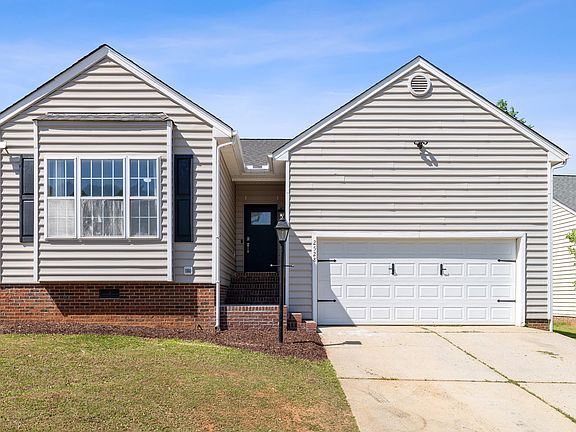 4th image of 2528 Laurel Falls Ln